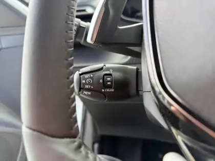 Photo 18 Peugeot 208  Hybrid 110 e-DCS6
