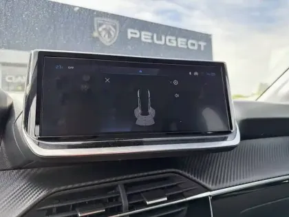 Photo 14 Peugeot 208  Hybrid 110 e-DCS6