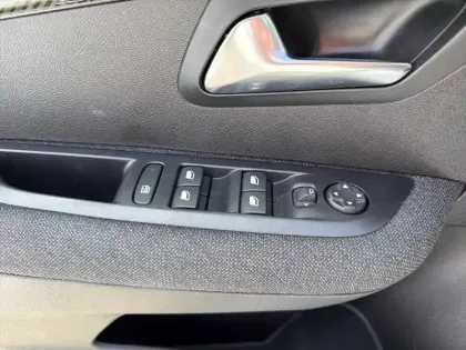 Photo 19 Peugeot 208  Hybrid 110 e-DCS6