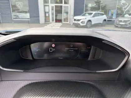 Photo 9 Peugeot 2008  Hybrid 145 e-DCS6