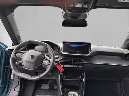 Photo 7 Peugeot 2008  Hybrid 145 e-DCS6