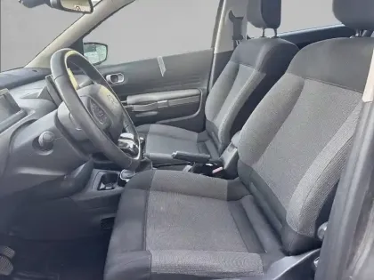 Photo 10 Citroën C4  Cactus PureTech 110 S&S BVM6