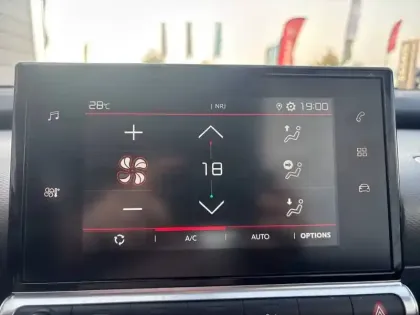 Photo 18 Citroën C4  Cactus PureTech 110 S&S BVM6