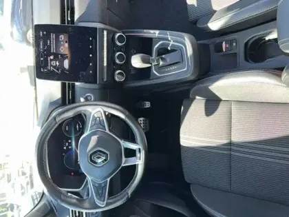 Photo 9 Renault Clio  E-Tech hybride 145