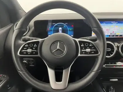 Photo 40 Mercedes Classe B  180 d 8G-DCT