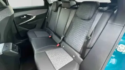 Photo 19 Peugeot 3008  Hybrid 145 e-DCS6