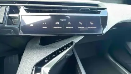 Photo 14 Peugeot 3008  Hybrid 145 e-DCS6