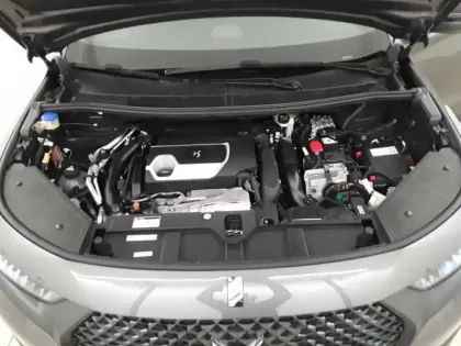 Photo 17 DS DS 7 DS7 Crossback Hybride E-Tense 225 EAT8
