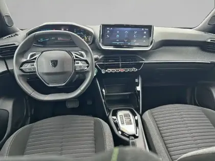 Photo 7 Peugeot 2008  Hybrid 136 e-DCS6