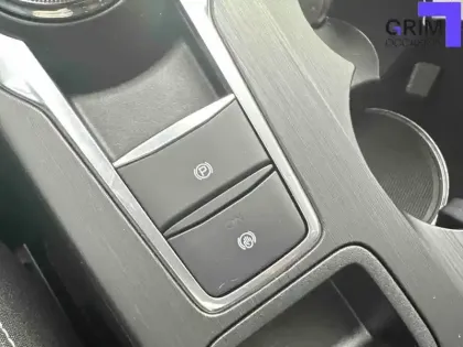 Photo 21 Ford Kuga  2.5 Duratec 180 ch FlexiFuel FHEV E85 Powershift