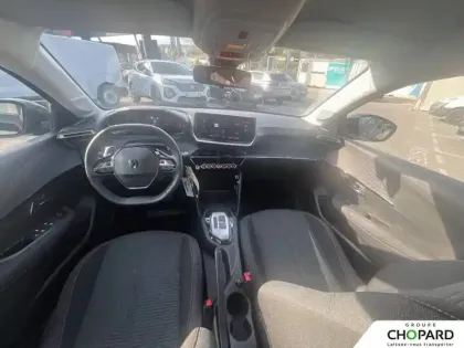 Photo 13 Peugeot 208  Hybrid 110 ch e-DCS6