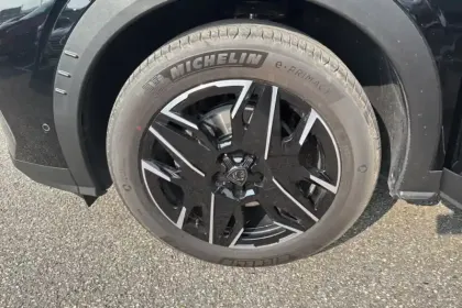 Photo 20 Peugeot 5008  Hybrid 145 e-DCS6