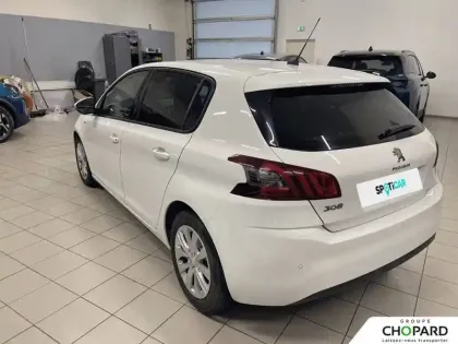 Photo 31 Peugeot 308  PureTech 130ch S&S EAT8