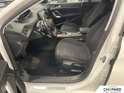 Photo 10 Peugeot 308  PureTech 130ch S&S EAT8