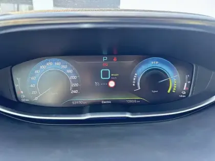 Photo 9 Peugeot 3008  Hybrid 180 e-EAT8