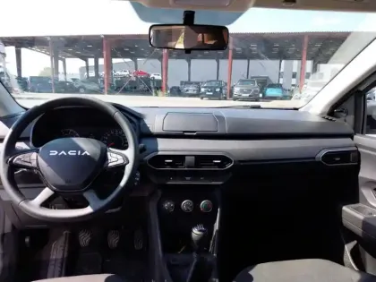 Photo 9 Dacia Sandero  SCe 65