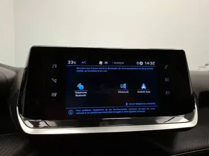 Photo 20 Peugeot 2008  PureTech 100 S&S BVM6