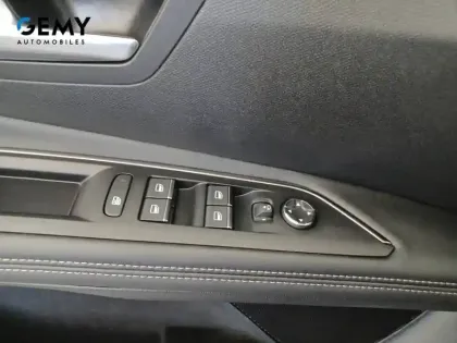 Photo 15 Peugeot 3008  Hybrid 225 e-EAT8
