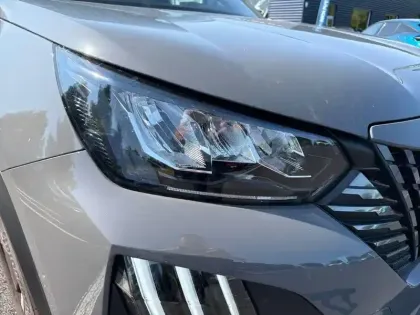 Photo 15 Peugeot 2008  Hybrid 145 e-DCS6