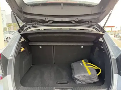 Photo 11 Renault Captur  E-Tech full hybrid 145