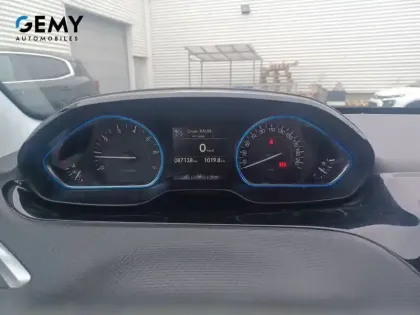 Photo 12 Peugeot 2008  1.2 PureTech 110ch S&S BVM5