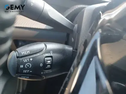 Photo 19 Peugeot 208  Electrique 50 kWh 136ch