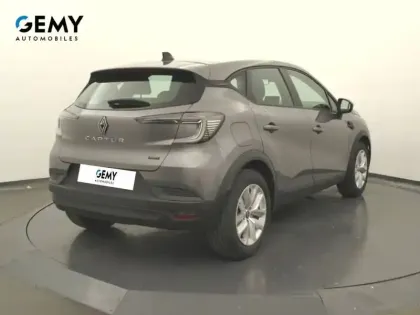 Photo 37 Renault Captur  E-Tech full hybrid 145 ch