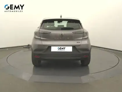 Photo 24 Renault Captur  E-Tech full hybrid 145 ch