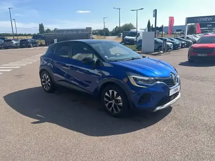 Photo 18 Renault Captur  E-Tech full hybrid 145