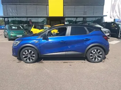 Photo 15 Renault Captur  E-Tech full hybrid 145