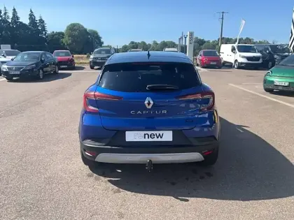 Photo 13 Renault Captur  E-Tech full hybrid 145