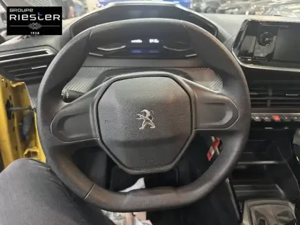 Photo 8 Peugeot 208  PureTech 75 S&S BVM5