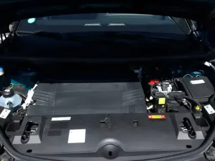 Photo 27 Peugeot 3008  Electrique 210 ch 73 kWh