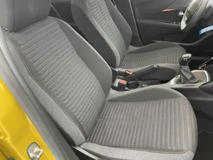 Photo 31 Peugeot 208  PureTech 75 S&S BVM5