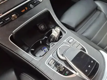 Photo 17 Mercedes Classe C  Break 200 9G-Tronic