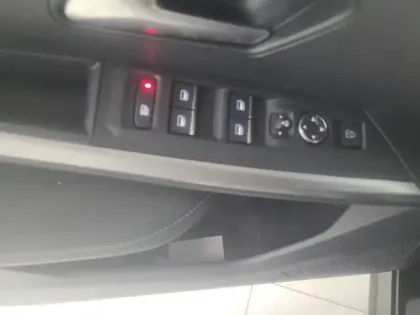 Photo 20 Peugeot 3008  Hybrid 145 e-DCS6