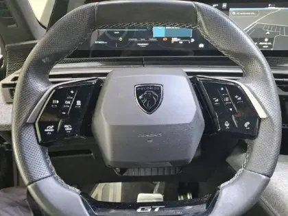 Photo 31 Peugeot 3008  Hybrid 145 e-DCS6
