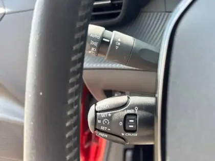 Photo 18 Peugeot 208  PureTech 100 S&S BVM6