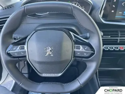 Photo 16 Peugeot 208  PureTech 100 S&S BVM6