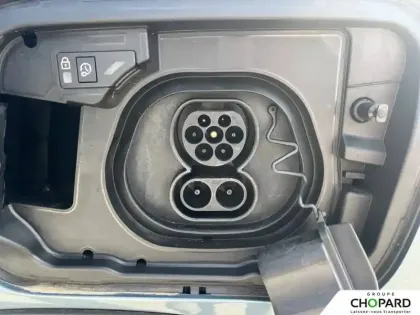 Photo 16 Peugeot 3008  Electrique 210 ch 73 kWh