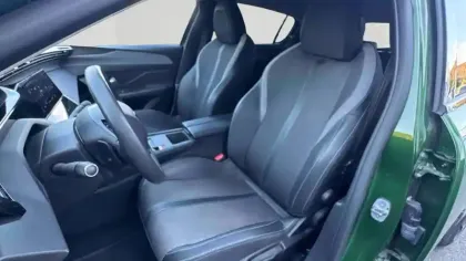 Photo 10 Peugeot 308  PureTech 130ch S&S EAT8