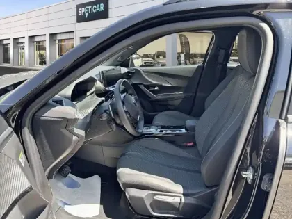 Photo 8 Peugeot 2008  Hybrid 145 e-DCS6