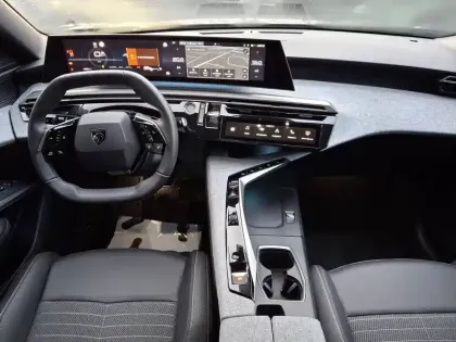 Photo 18 Peugeot 3008  Hybrid 145 e-DCS6