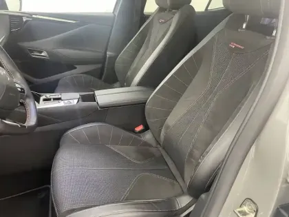 Photo 13 DS DS 4  Hybride E-Tense 225 EAT8