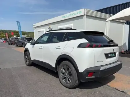 Photo 18 Peugeot 2008  Electrique 136 ch