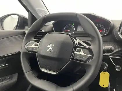 Photo 27 Peugeot 208  PureTech 100 S&S BVM6