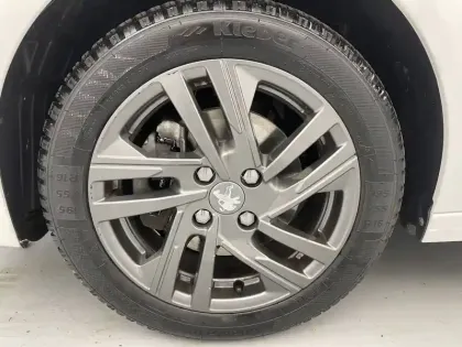 Photo 17 Peugeot 208  PureTech 100 S&S BVM6