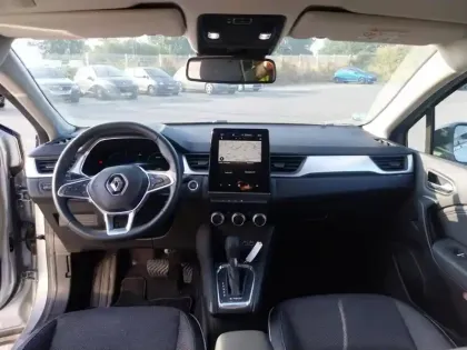 Photo 9 Renault Captur  E-Tech full hybrid 145