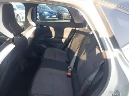 Photo 14 Renault Captur  E-Tech full hybrid 145