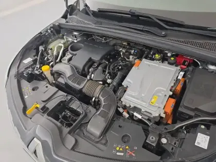 Photo 25 Renault Captur  E-Tech full hybrid 145